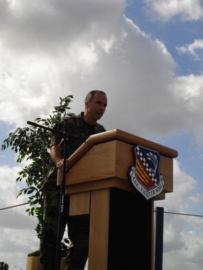 482nd Maintenance Group Commander Col. T. Glenn Davis addresses his Airmen during his change of command ceremony at Homestead Air Reserve Base, Fla.  Col Davis has experience commanding three groups prior to accepting the assignment here at Homestead (U.S. Air Force Reserve photo by Lt. Col. Tom Davis).