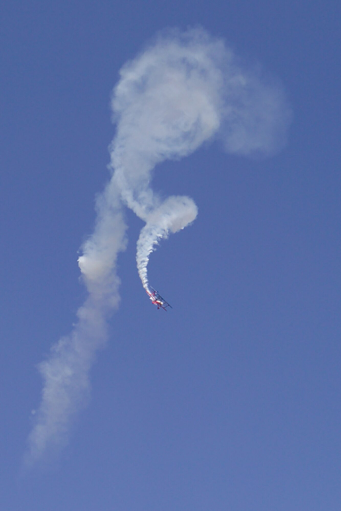 Ed Hamill, an F-16 pilot with the 301st Fighter Squadron at Luke Air Force Base, Ariz., flies the "Dream Machine" as part of Air Force Reserve recruiting efforts at air shows nationwide. (U.S. Air Force photo)