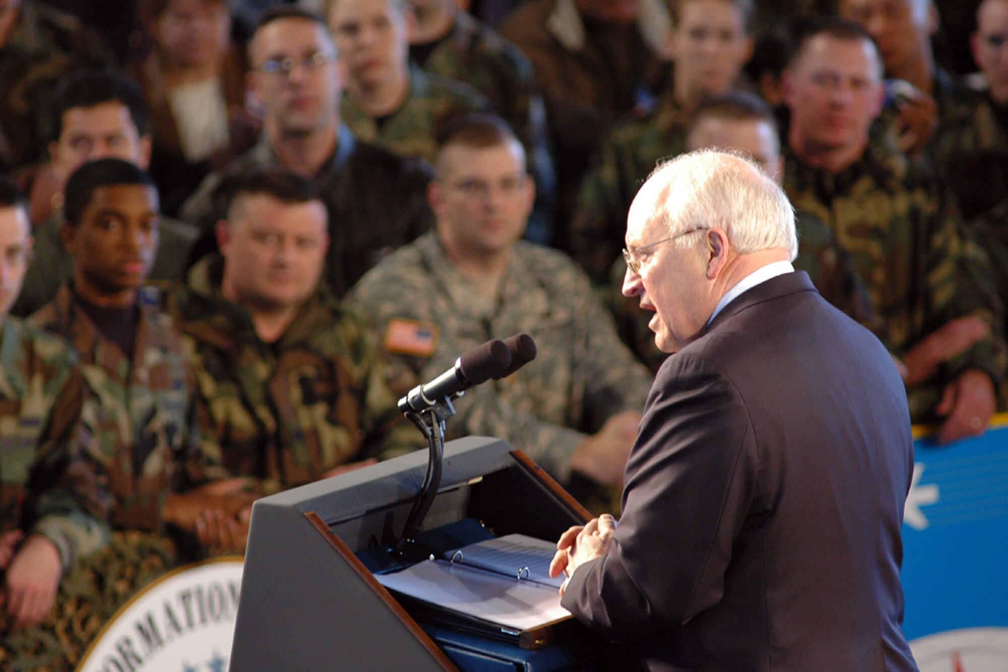 Vice President Dick Cheney rallies the troops Tuesday, March 21, 2006, during his visit to Scott Air Force Base, Ill. (U.S. Air Force photo/Marvin Lynchard)
 
