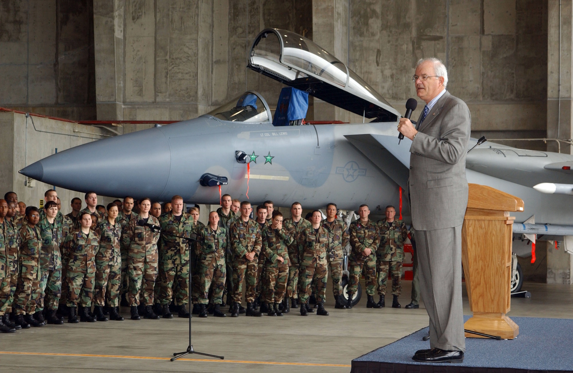 Secretary of the Air Force Michael W. Wynne speaks to Airmen during his base tour of Kadena Air Base, Japan, Thursday, March 23, 2006.  Secretary Wynne spent two days at the Air Force's largest combat wing as part of his tour of bases in the Pacific theater.  (U.S. Air Force photo/Airman 1st Class Stephanie Sinclair)