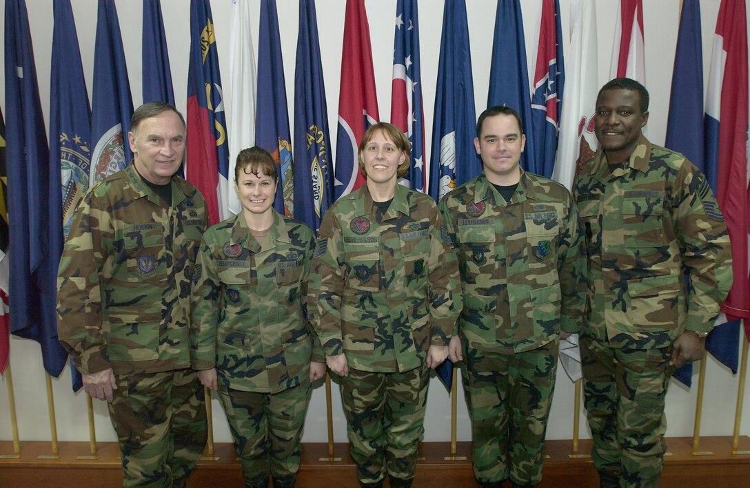 Gen. William Hobbins, U.S. Air Forces in Europe commander poses with Airman Leadership School instructors here March 20. From left: General Hobbins, Tech. Sgt. Janette Sempsrott, Tech. Sgt. Teena Keevil-Wilson, Staff Sgt. Michael Levergood and Chief Master Sgt. Gary Coleman. (U.S. Air Force photo by Airman Liliana Moreno) 