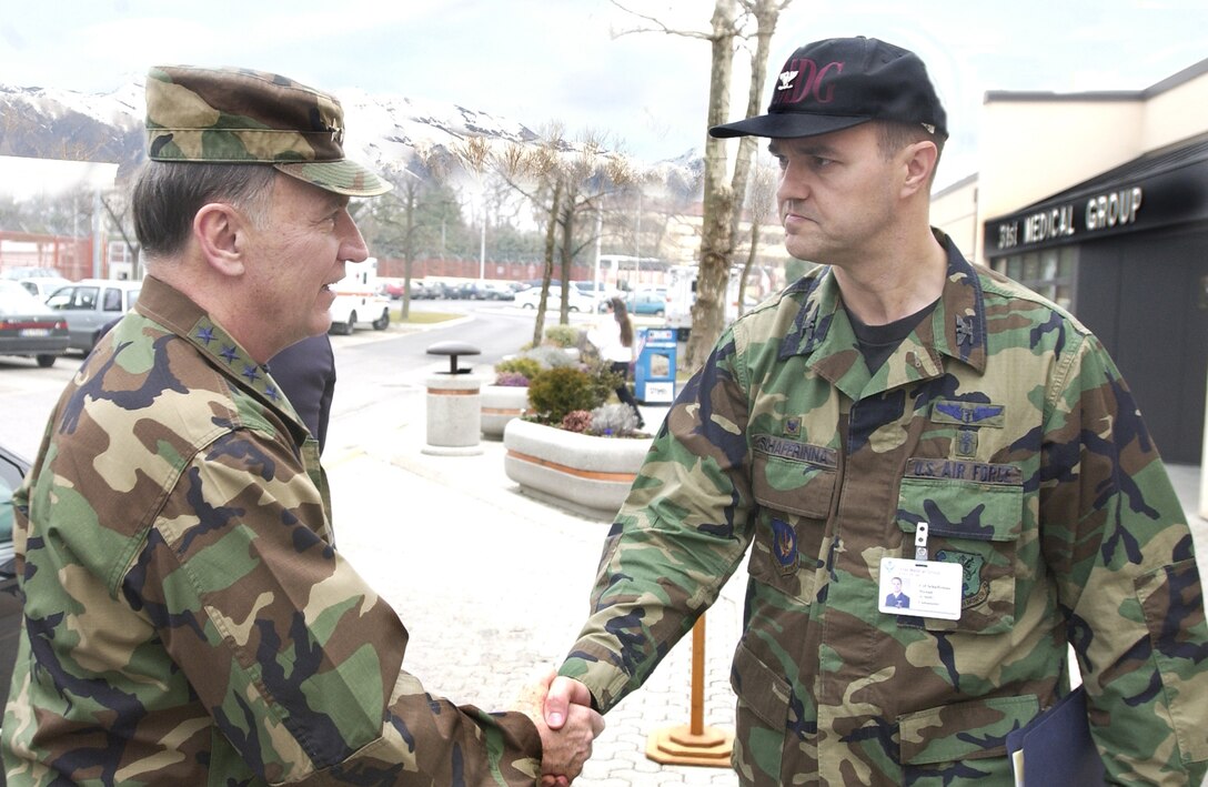 Col. Michael Schaffrinna, 31st Medical Group commander, greets Gen. William Hobbins, U.S. Air Forces in Europe commander, at the medical facility, March 20. General Hobbins was here to visit with Aviano Airmen and thank them for their service. (U.S. Air Force photo by Airman Liliana Moreno)