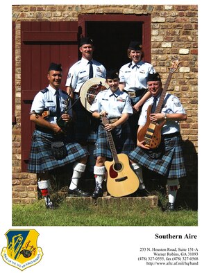 Southern Aire is a unique element of the Band of the United States Air Force Reserve.  In 1999 the group began to evolve in conjunction with the Chamber Recital Series featuring a bagpiper and guitar.  Over time, members of the Pipe Band were learning more Celtic instruments such as Irish flute, tin whistles, Irish drums, and Scottish small pipes.  These musicians took the initiative and learned how to perform and excel on multiple instruments making the group more versatile and successful.