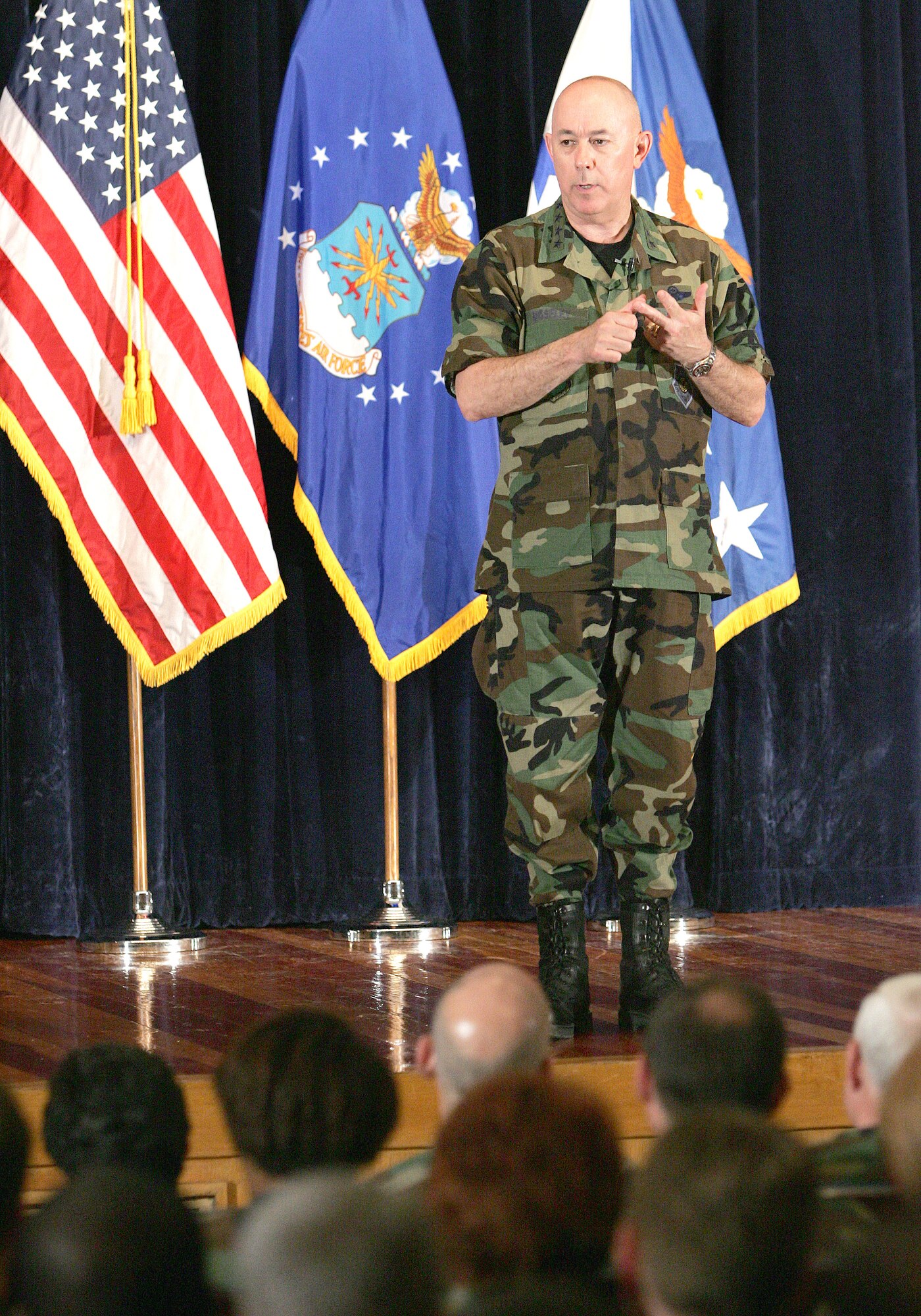 Gen. T. Michael Moseley, Air Force chief of staff, conducts an officers call at Wilford Hall Medical Center at Lackland Air Force Base, Texas, on Thursday, April 27, 2006. (U.S. Air Force photo/Robbin Cresswell) 

                                