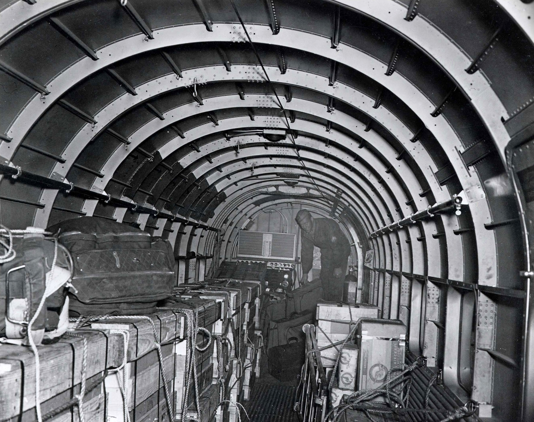 Douglas C-39