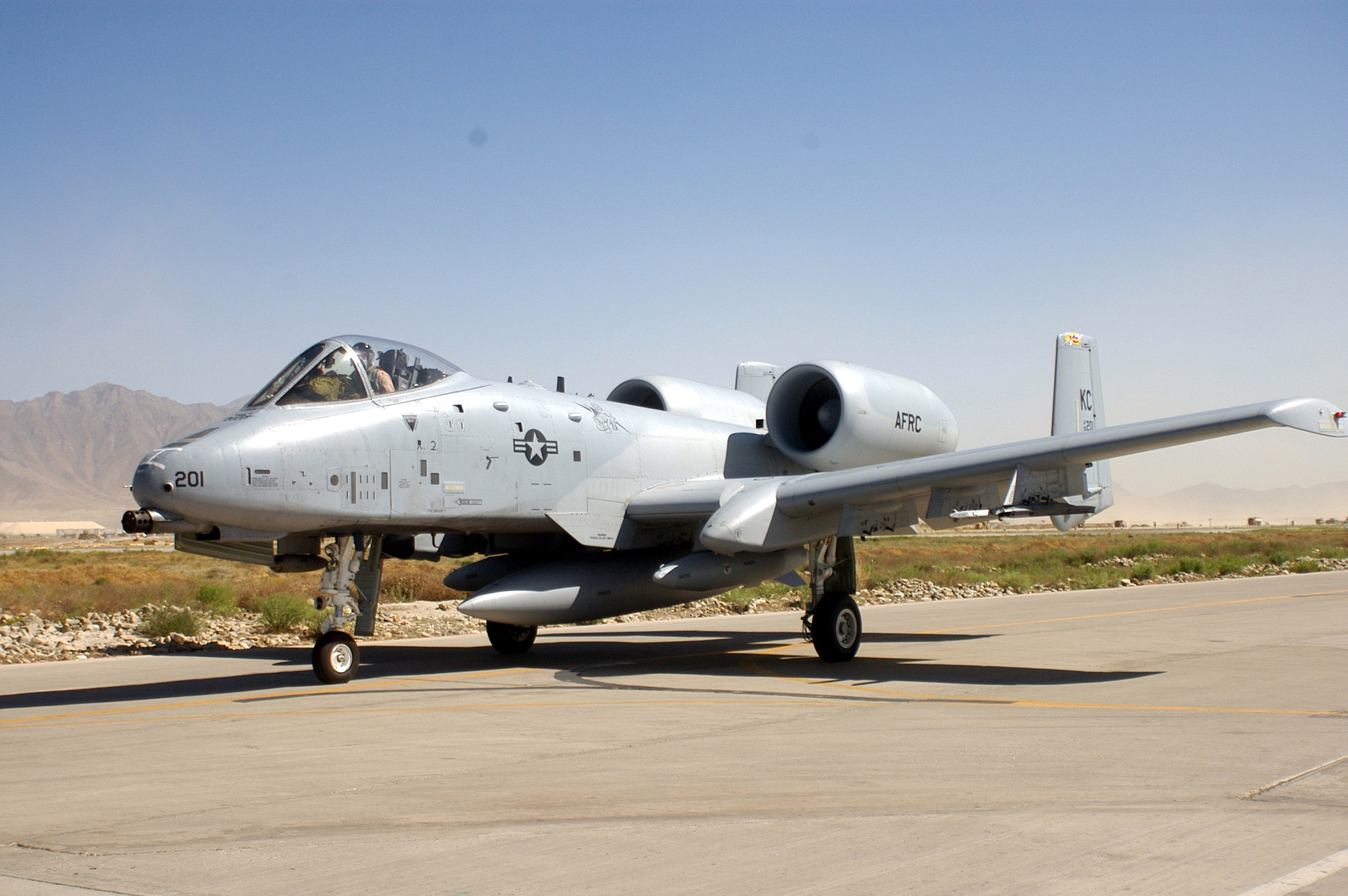 Air Force Reserve, active-duty A-10s deploy to Afghanistan > Air Force ...