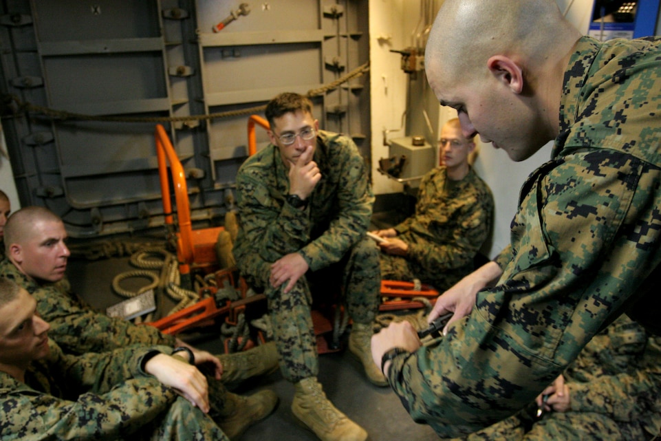 11th MEU Makes Use Of Downtime During First Stages Of Deployment > 11th ...