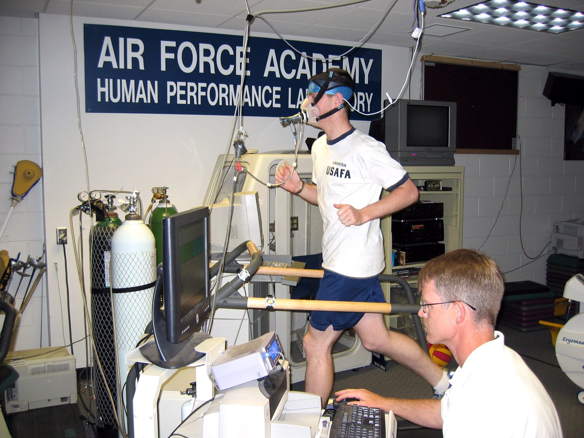 Cadet 4th Class Ryan Lowenstein has his endurance and lung capacity analyzed at the Air Force Academy Human Performance Lab on Tuesday, May 23, 2006.  The lab is refining techniques to help today's warfighter adapt to high-altitude locations like those found in Afghanistan.  (U.S. Air Force photo/Maj. Michael Brothers)

 
