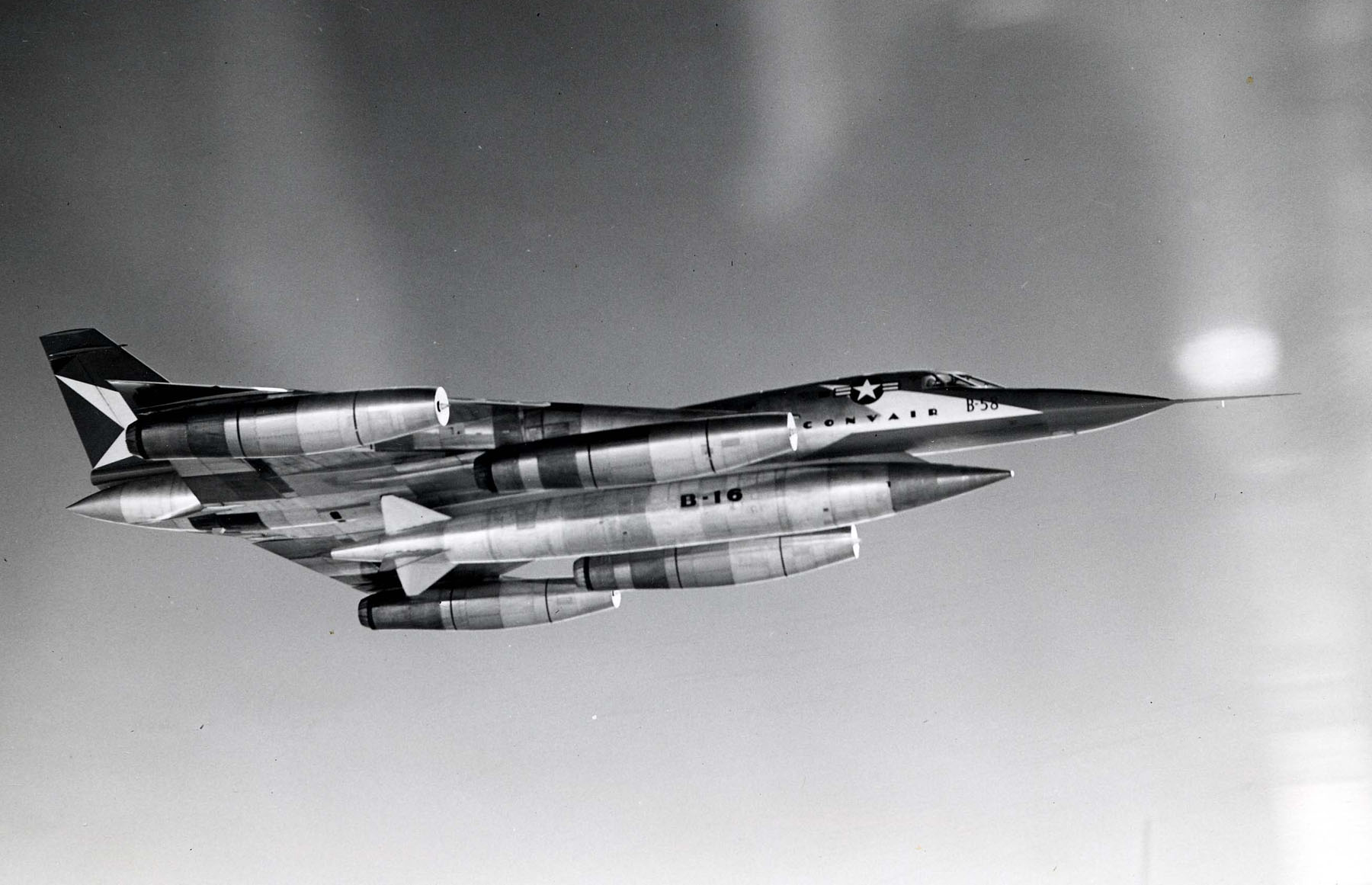 Photos - Page 50 - Category Historic - Tag bomber - Sort By Title