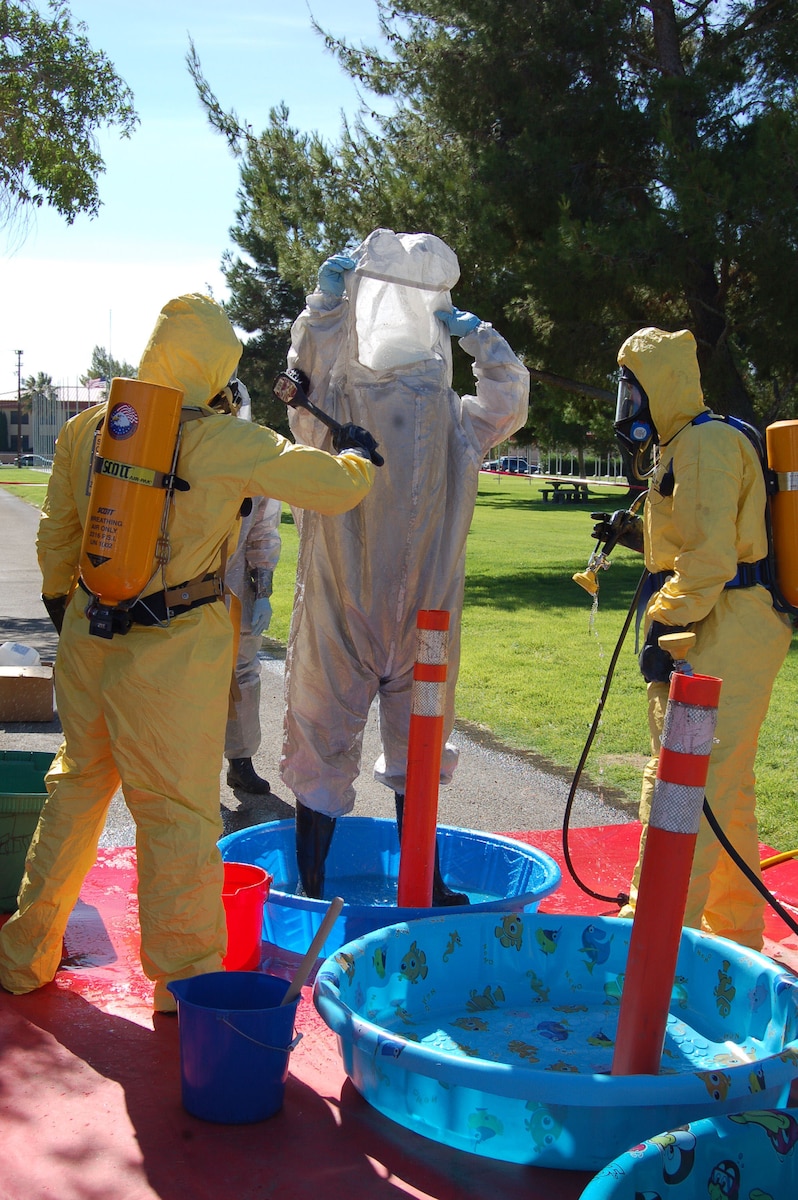 Maintainers train on hazardous material clean-up > Edwards Air 