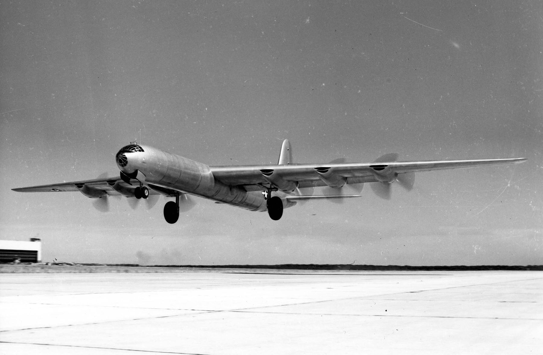 Photos - Page 50 - Category Historic - Tag bomber - Sort By Title