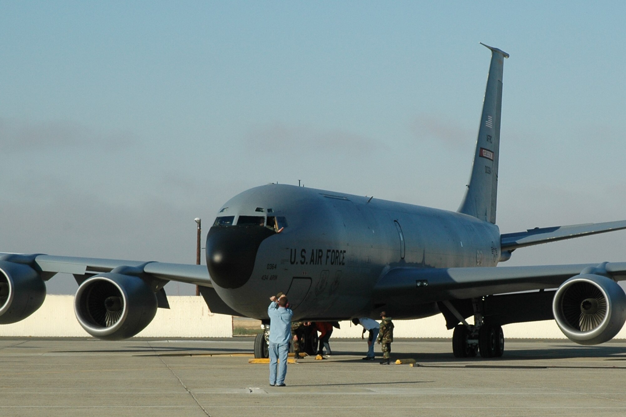 A KC-135R Stratotanker returns to Beale Air Force Base, Calif. Oct. 6, 2006 from deployment to Andersen AFB, Guam.  Nearly 100 Air Force Reservists and multiple jets were deployed from the 940th Air Refueling Wing for a month supporting the Global War on Terror.  (U.S. Air Force photo/Stacey Knott)