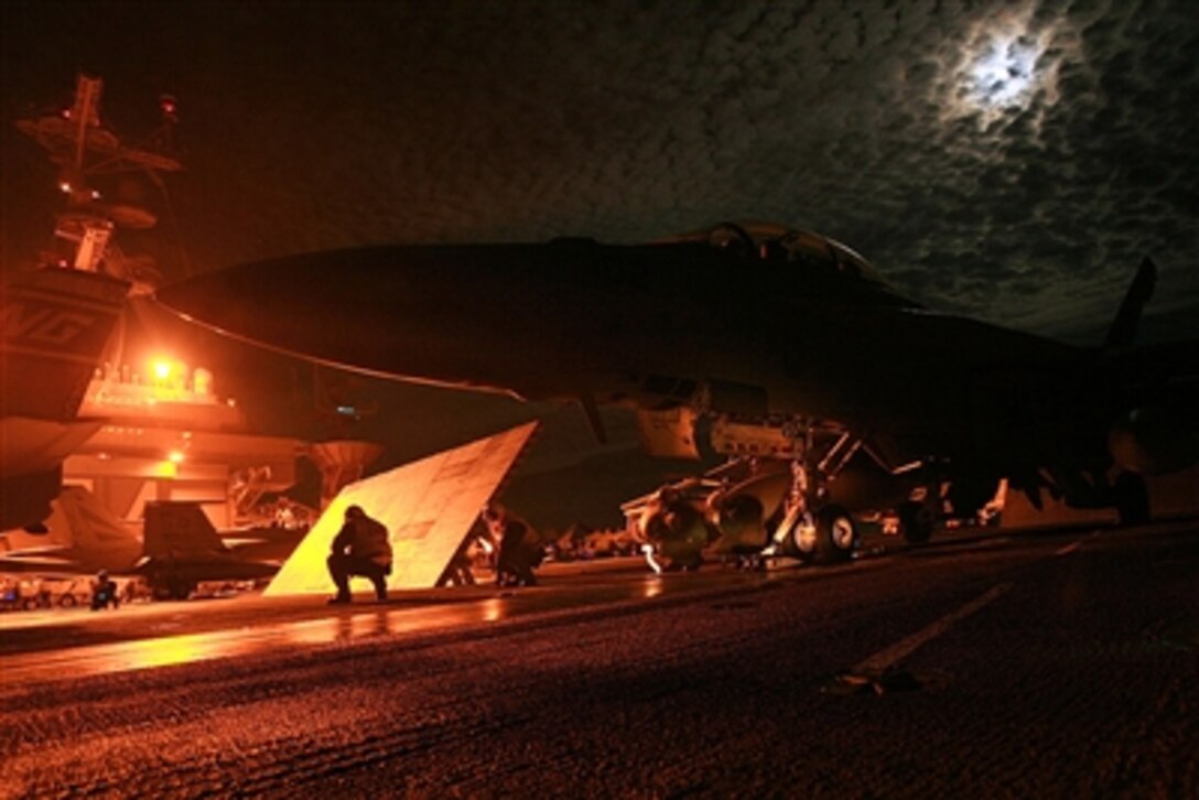 An F/A-18F Super Hornet aircraft from Strike Fighter Squadron 154 prepares to launch during operations aboard the nuclear-powered aircraft carrier USS John C. Stennis, Oct. 4, 2006. Stennis is under way conducting a composite training unit exercise in the Pacific Ocean. 