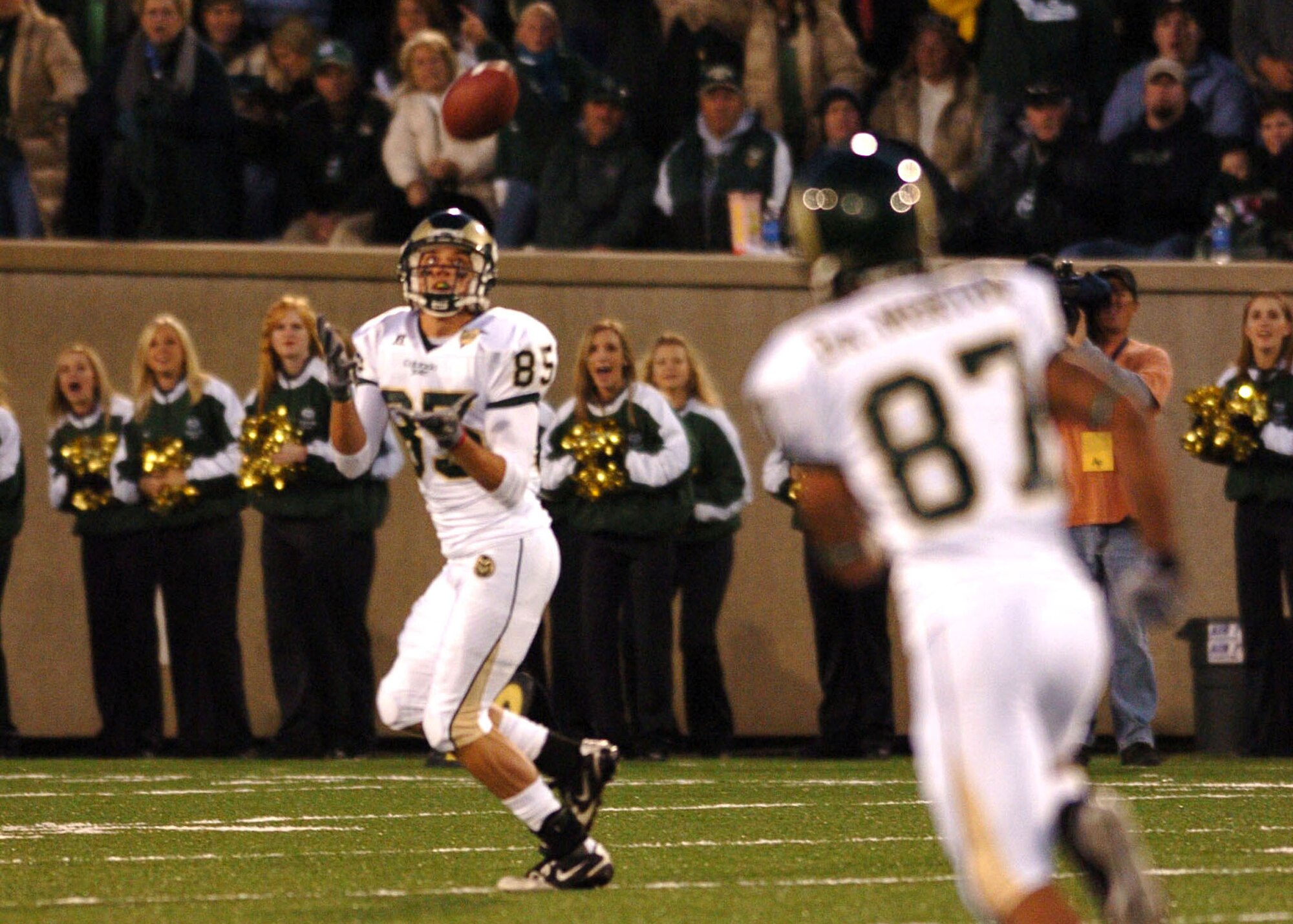 Colorado State wide receiver Dustin Osborn draws first blood against Air Force Thursday night by catching a 60-yard touchdown pass from CSU quarterback Caleb Hanie. Despite leading Air Force 21-3 at halftime, CSU was unable to prevent 21 unanswered points from Air Force in the second half. Air Force won, 24-21. (U.S. Air Force photo/1st Lt. John Ross)
