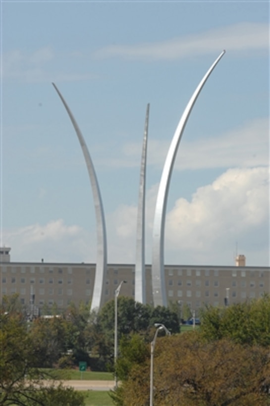 The Air Force Memorial is prepared for the dedication ceremony in Arlington, Va., on Oct. 12, 2006.  The dedication ceremony is scheduled to occur on Oct. 14, 2006.  