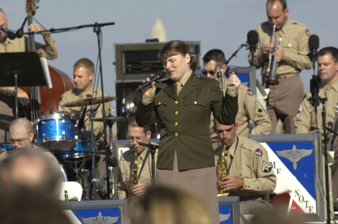 Tech. Sgt. Paige Martin sings a ballad during a concert by the U.S. Air Force Band's Airmen of Note held at the new Air Force Memorial in Arlington, Va., Oct. 21.  This was the band's first official concert at the new memorial.  (U.S. Air Force photo/Tech. Sgt. Cohen Young)