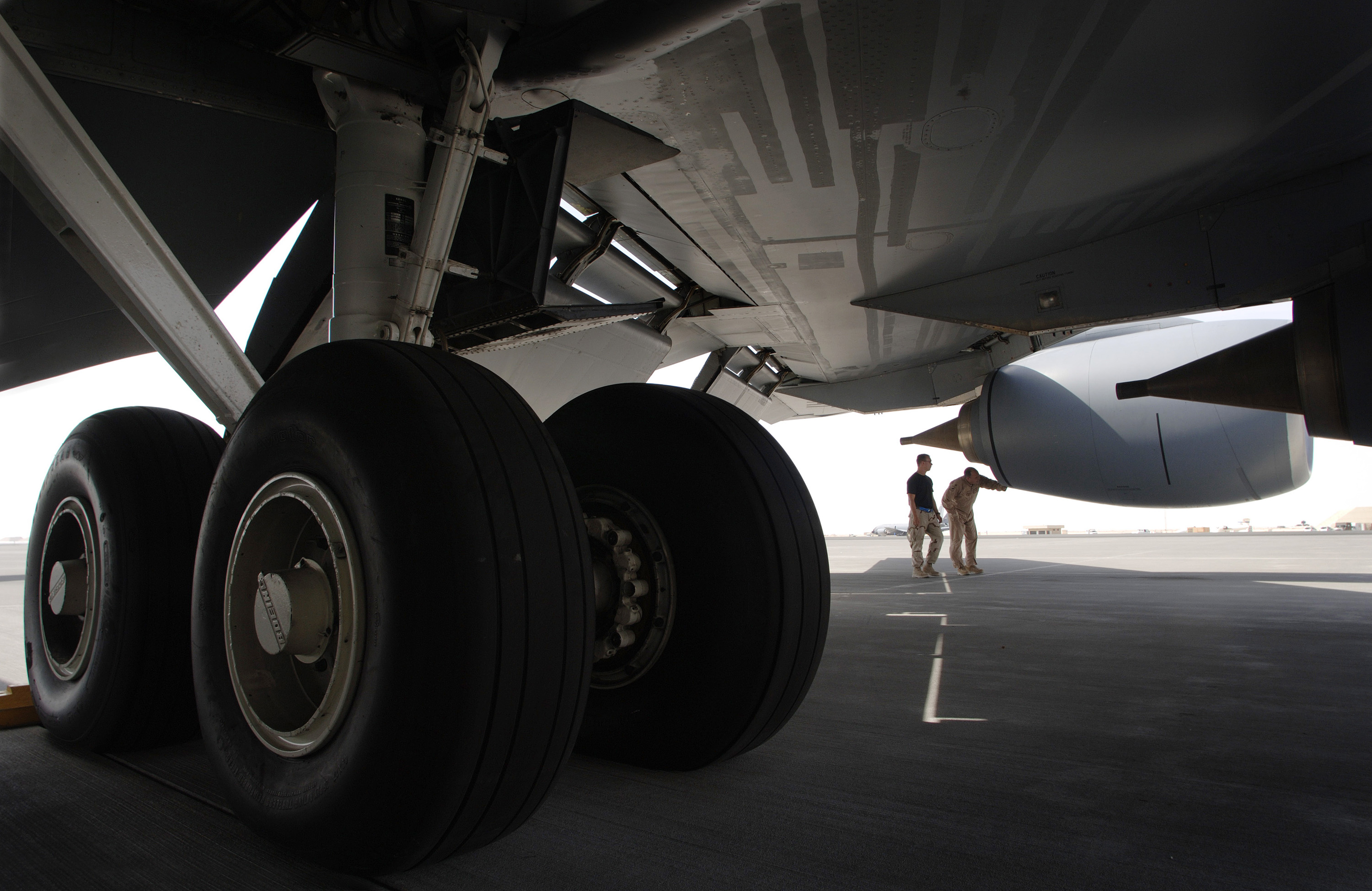 Boom uses steady hand to keep aircraft fighting > Air Force > Article ...