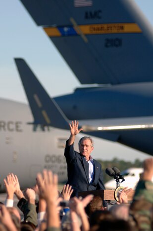 President George W. Bush stopped to give a motivational speech to the troops Oct. 28, 2006, at Charleston Air Force Base, S.C.  President Bush came to South Carolina to thank the Airmen at Charleston AFB for their contributions to the Global War on Terrorism.  

(U.S. Air Force Photo/Airman 1st Class Nicholas Pilch) (RELEASED)