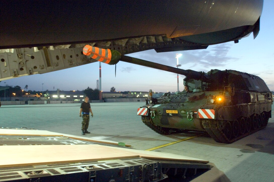 A Netherlander Howitzer 2000 is driven onto a C-17 Globemaster III at Ramstein Air Base, Germany, Sept. 6. The 60-ton tank will be flown to Afghanistan on board a C-17 from Charleston Air Force Base, S.C. (U.S. Air Force photo/Master Sgt. John Lasky) 