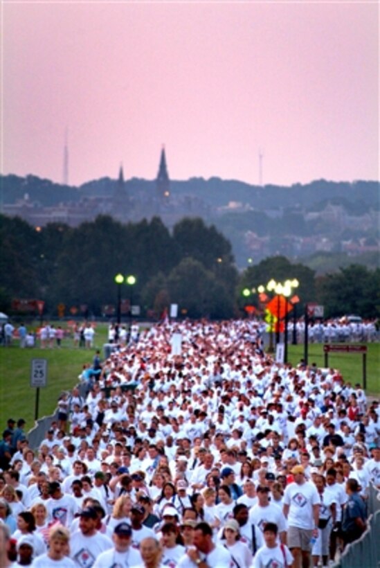 Thousands of people make their way toward the Pentagon Sept. 10, 2006, during the second annual America Supports You Freedom Walk. Across 50 states and the District of Columbia, 126 cities hosted walks to commemorate the five-year anniversary of the Sept.11 terrorist attacks. 