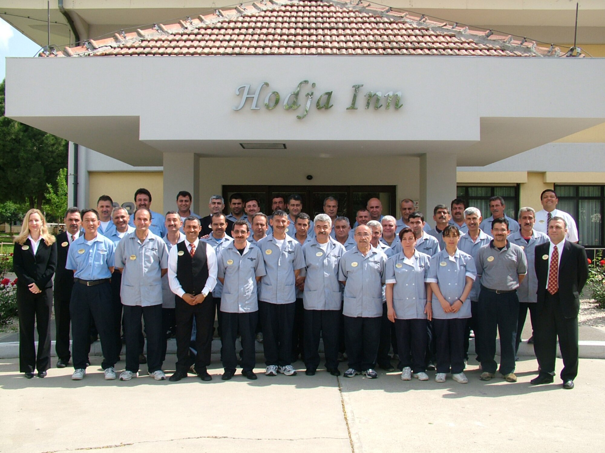 THe Hodja Inn tean stand outside of their facility at Incirlik Air Base, Turkey. The Hodja Inn were the winners of the 2006 Innkeeper Award. (Courtesy photo)