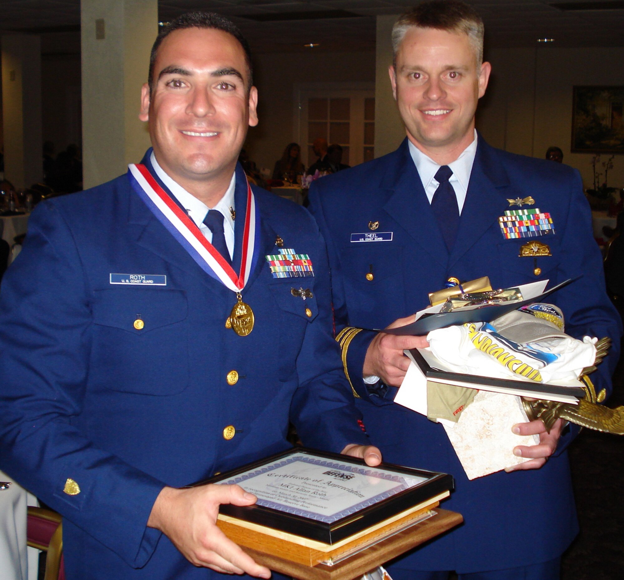 Petty Officer First Class Allan Roth, Maritime Safety and Security Team Miami engineering specialist, was named MSST Miami Service Member of the Year for 2006. (U.S. Air Force photo/Dan Galindo)