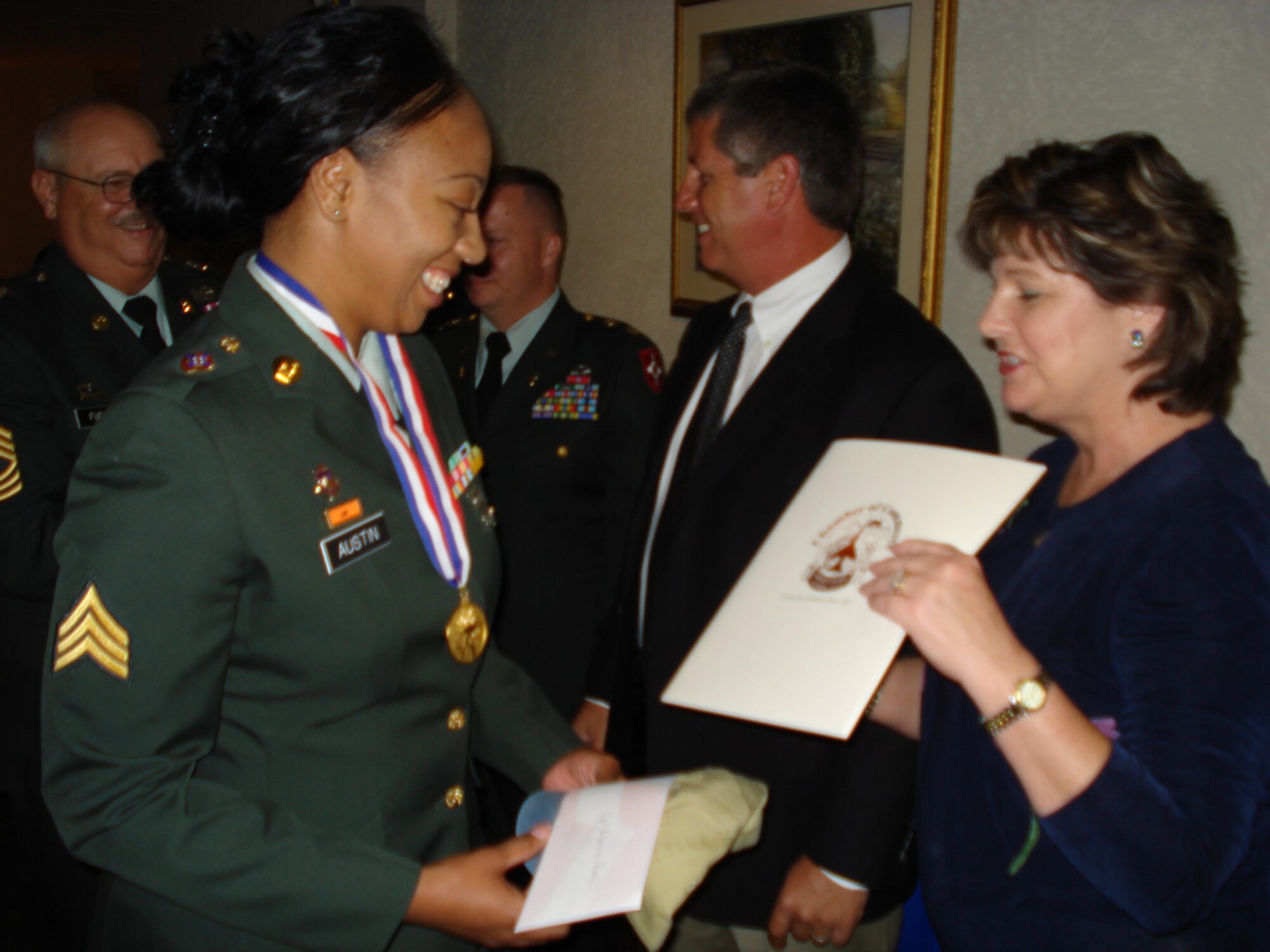 Sergeant Artravia Austin, 50th Area Support Group human resources clerk, was named Florida Army National Guard Soldier of the Year for 2006. (U.S. Air Force photo/Dan Galindo)