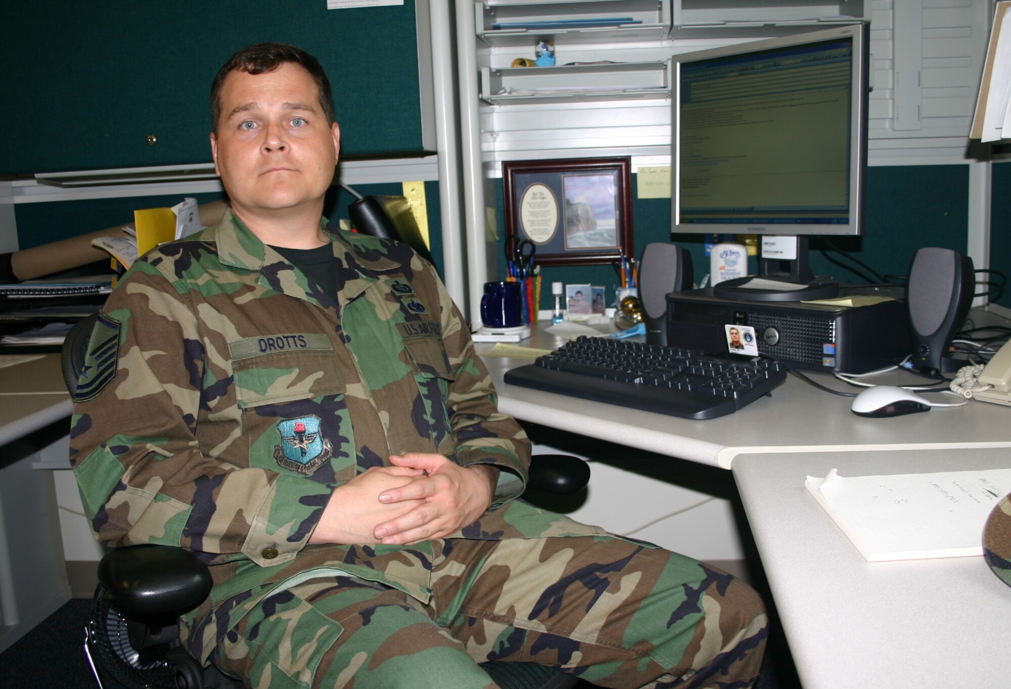 Master Sgt. David Drotts, superintendent of manpower and organization for the 47th Force Support Squadron, is one of five members coined by Laughlin?s 2007 Operational Readiness Inspection team during the ORI out brief here Tuesday.  (U.S. Air Force photo by Senior Airman Olufemi Owolabi)