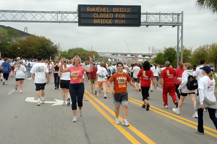 Staff Sgt. Marie Cassetty and Senior Airman Melissa De La Torre, both with the 437th Communications Squadron, begin the 30th Annual Cooper River Bridge 10k walk/run March 31 in Mt. Pleasent, S.C.(U.S. Air Force photo/ Staff Sgt. April Quintanilla)
