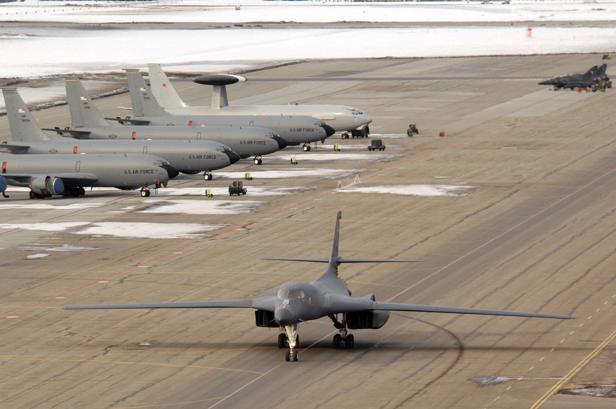 EIELSON AIR FORCE BASE, Alaska -- A B-1B Lancer from Ellsworth Air Force Base, South Dakota, taxi on the flightline here on April  3 for Red Flag-Alaska 07-1. Red Flag-Alaska allows aircrews to practice large-scale combat missions. The exercises are conducted on the Pacific Alaskan Range Complex with air operations flown out of Eielson and Elmendorf Air Force bases. (U.S. Air Force Photo by Staff Sgt Joshua Strang)