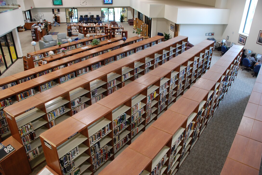 The Sheppard Library was named best in Air Education and Training Command for 2006. The library maitains its high standards while serving over 25,000 customers a month. (U.S. Air Force photo/Airman 1st Class Jacob Corbin)