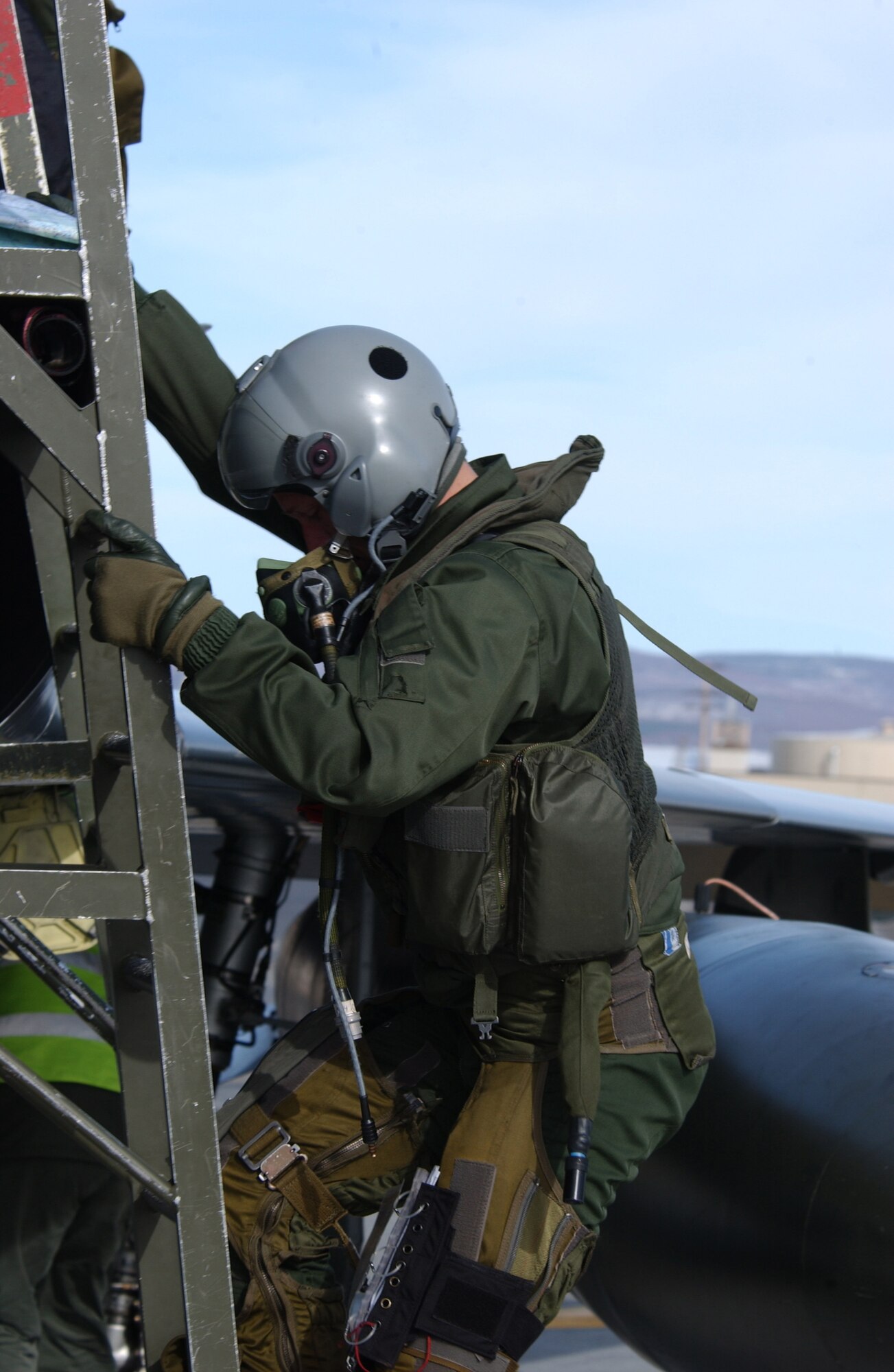 EIELSON AIR FORCE BASE, Alaska -- 2nd Lt. Zemauli Olivier, Armee de l'Air (French Air Force), decends from a Mirage 2000 on April 6 during Red Flag-Alaska 07-1. This exercise provides unique opportunities to help integrate various forces into joint, coalition, and bilateral training from simulated forward operating bases. (U.S. Air Force Photo by Airman 1st Class Jonathan Snyder) (Released)