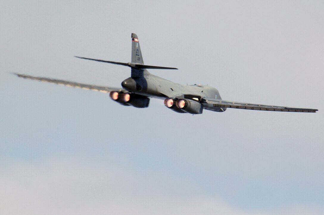 EIELSON AIR FORCE BASE, Alaska -- A B-1B Lancer from Ellsworth Air Force Base, South Dakota takes off for a mission during Red Flag-Alaska 07-1 here on April 10. Red Flag-Alaska is a Pacific Air Forces-directed field training exercise for U.S. forces flown under simulated air combat conditions. It is conducted on the Pacific Alaskan Range Complex with air operations flown out of Eielson and Elmendorf Air Force Bases. 
(U.S. Air Force Photo by Staff Sgt Joshua Strang) 