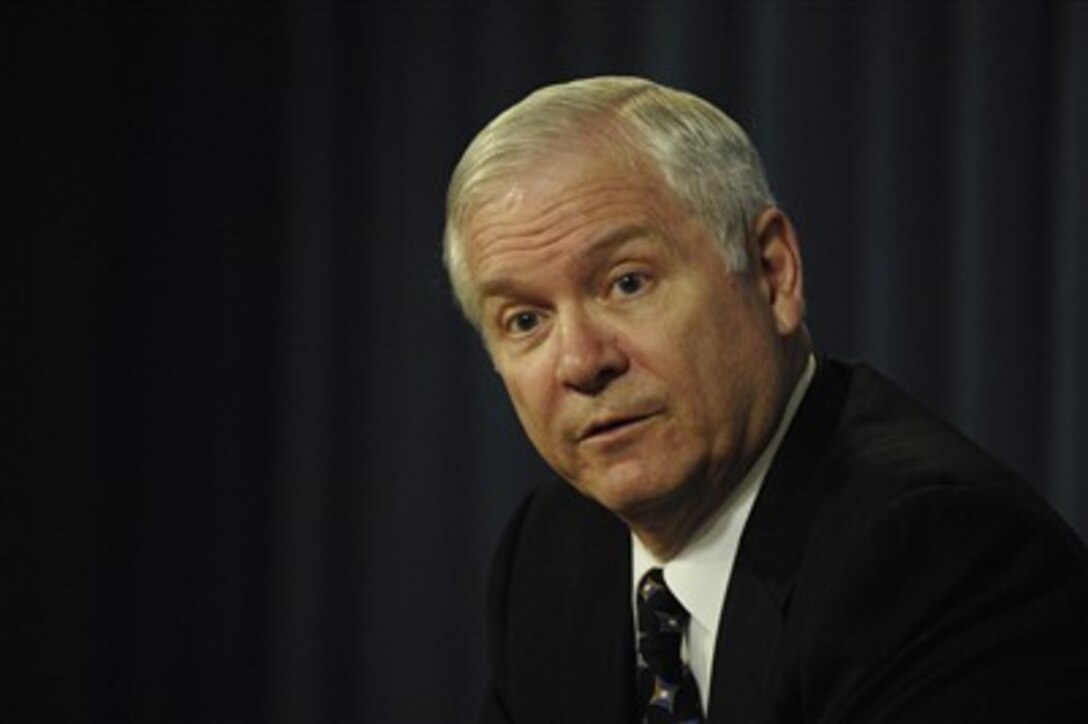 Defense Secretary Robert M. Gates addresses reporters during a Pentagon press conference, April 11, 2007.  He announced that active-duty U.S. soldiers currently within or deploying to the CENTCOM area of operations will have their deployment extended from 12 months to 15. 