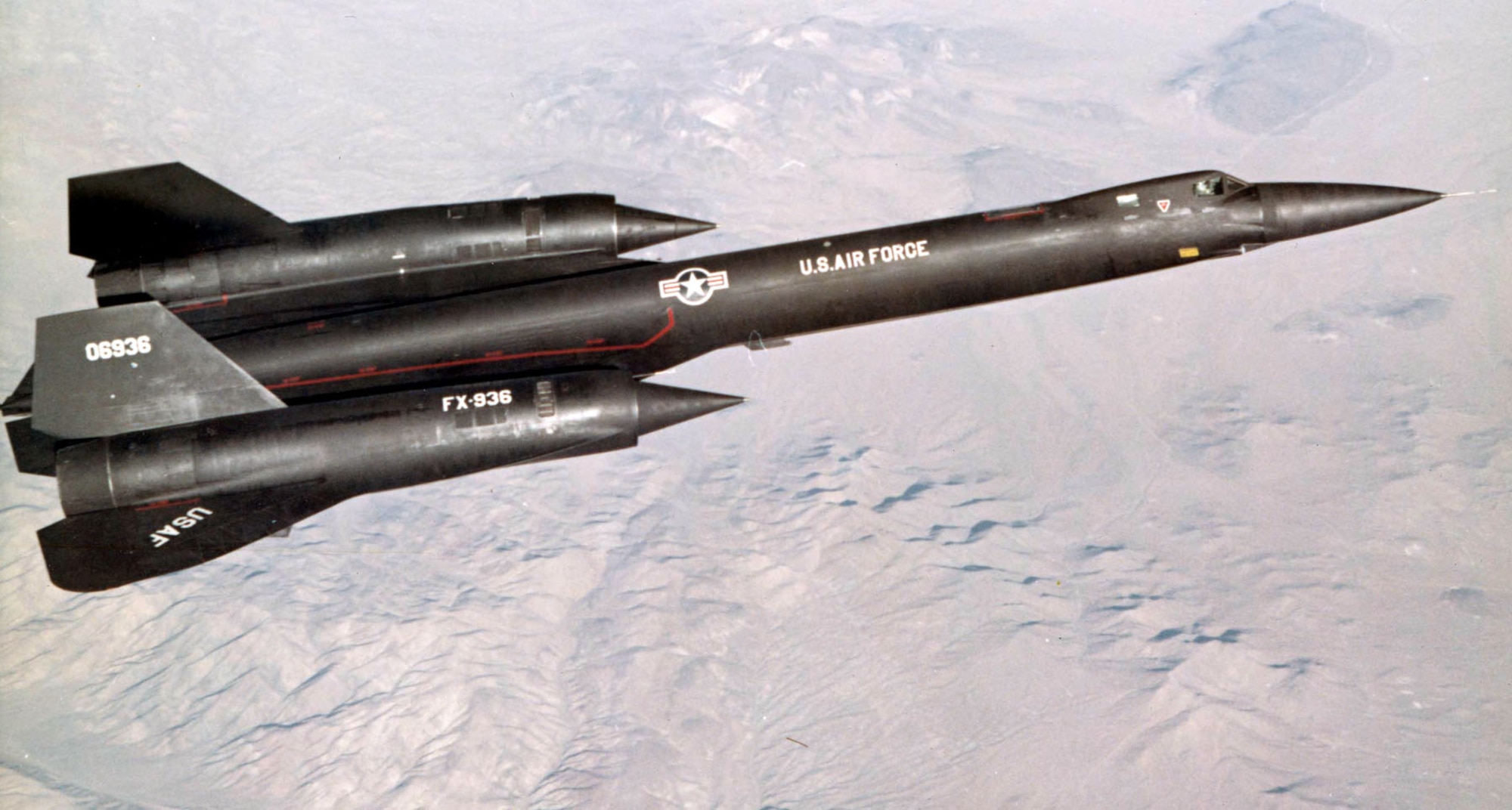 Lockheed YF-12 (S/N 60-6934) in flight. (U.S. Air Force photo)