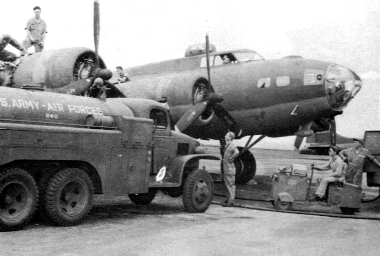 This week in history > Kirtland Air Force Base > Display