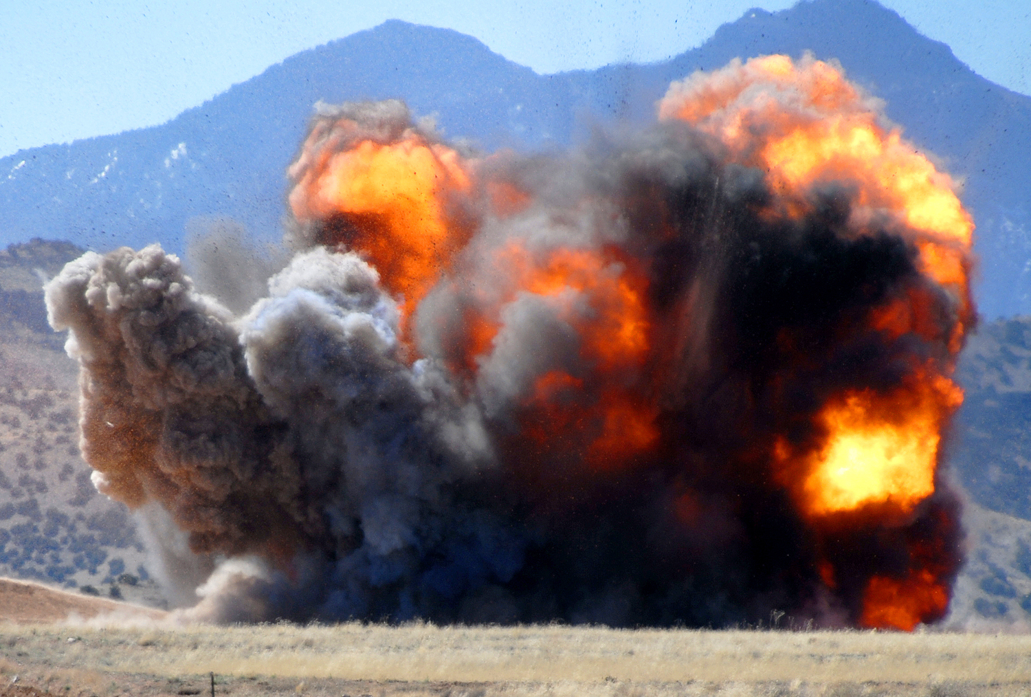 Controlled explosion