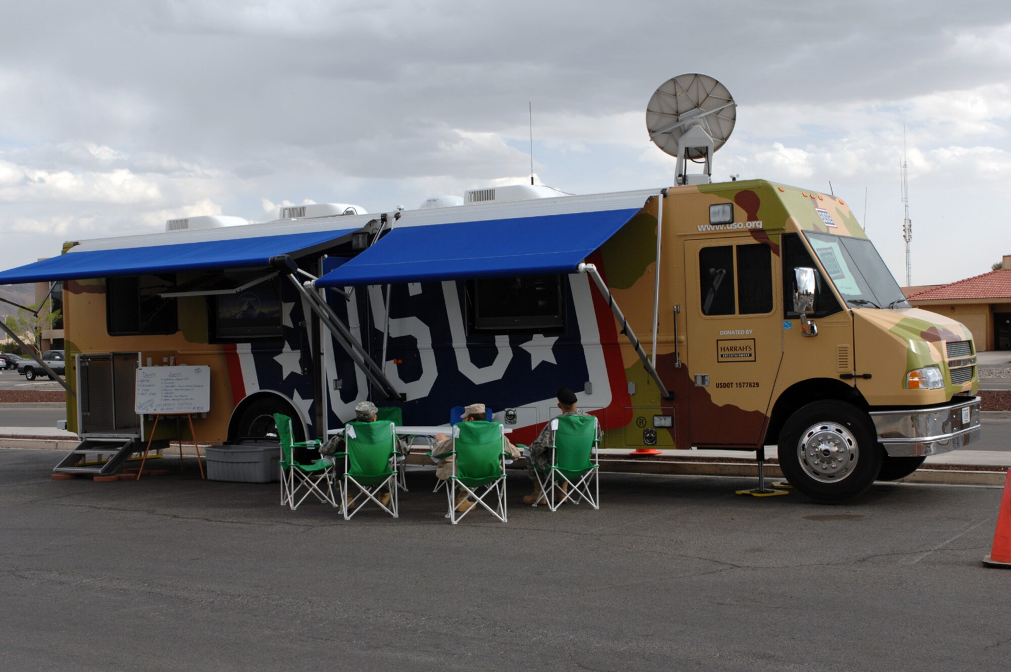 The USO mobile center arrived at Nellis April 10 and 11, to provide troops a place to relax, check E-mail and socialize with fellow servicemembers.  The Mobile Center was donated by Harrah's Entertainment and cost approxiamtely $400,000 (U.S. Air Force photo/ Senior Airman Jason Huddleston)