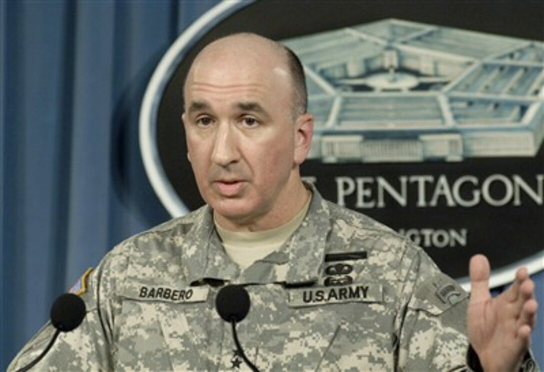U.S. Army Maj. Gen. Michael Barbero, deputy director for regional operations, the Joint Staff, briefs Pentagon reporters, April 19, 2007, on current operations involving U.S. forces, mainly in Iraq and Afghanistan.  