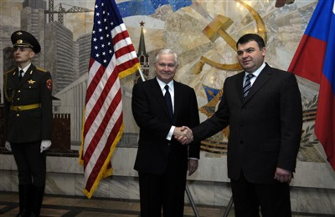 U.S. Defense Secretary Robert M. Gates meets with Russian Minister of Defense Anatoly Serdyukov in Moscow, April 23, 3007.  Gates is in Russia to meet with Russian officials including President Vladimir Putin to discuss, among other things, missile defense.  