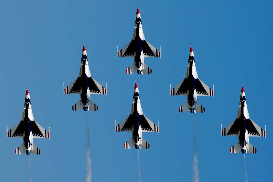 The Air Force demonstration team the Thunderbirds perform at the 2007 Barksdale Airshow.