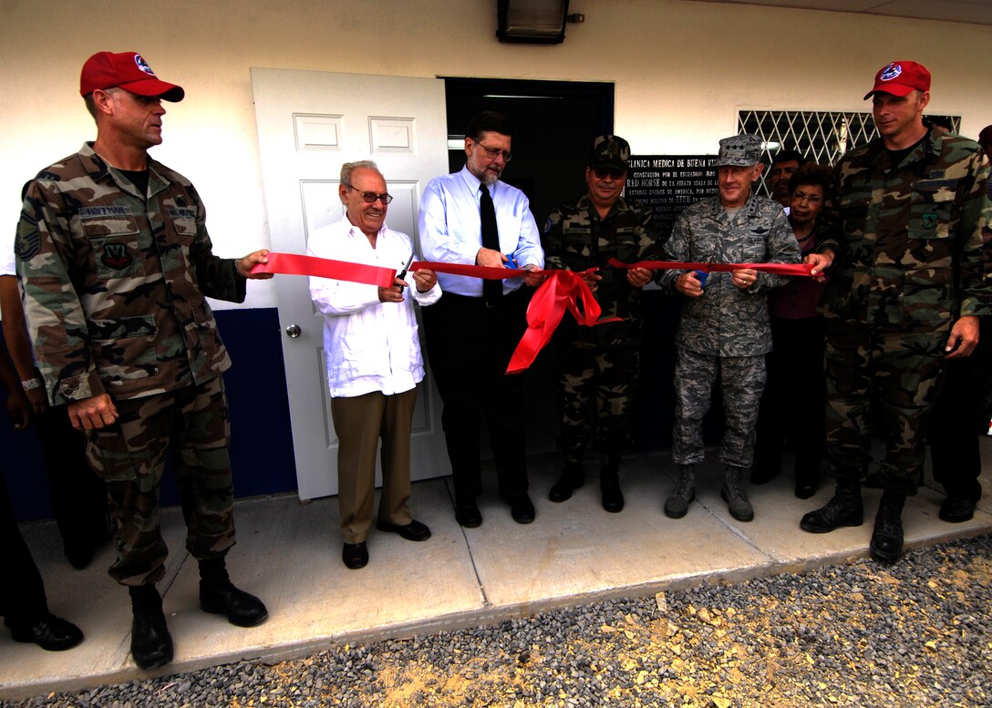 Nicaraguan Vice President Jaime Morales Carazo, U.S. Ambassador Paul Trivelli, Nicaraguan Army Gen. Moises Halleslevens and 12th Air Force Commander Lt. Gen. Norman Seip cut the ribbon for one of the New Horizons - Nicaragua 2007 projects, a five-room medical clinic in Buena Vista, April 27.  (U.S. Air Force photo/Staff Sgt. Jason Bailey)