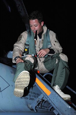 SHAW AIR FORCE BASE, S.C. -- Capt. David Paulis, 55th Fighter Squadron pilot, prepares for take off April 24. The 55th FS and the 55th Aircraft Maintenance Unit deployed to Southwest Asia to participate in two large-scale, multinational forces exercises. (U.S. Air Force photo/Airman 1st Class Matthew Davis)