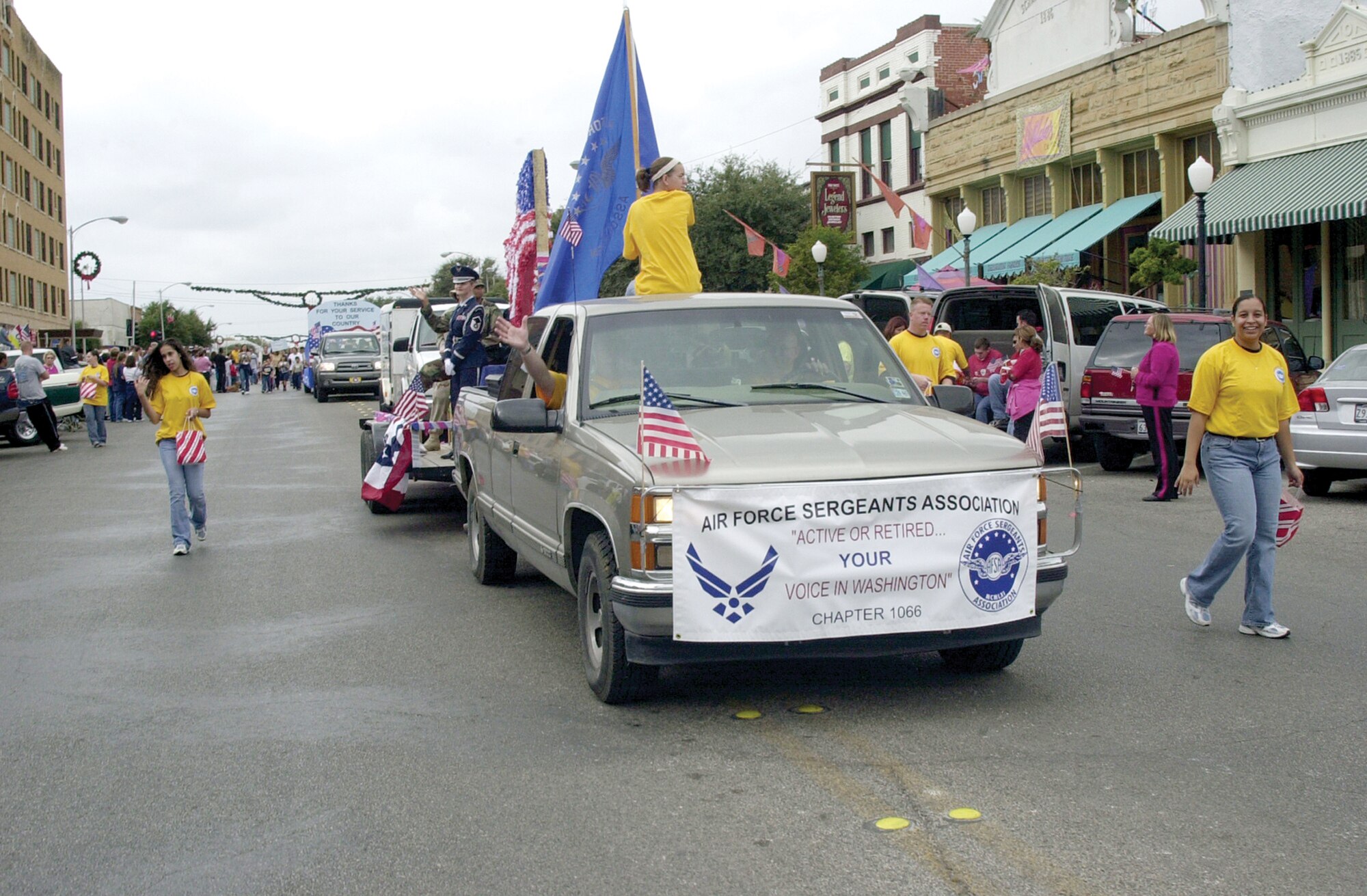 Members of the local Air Force Sergeants Association, Chapter 1066, take part in the annual Veterans’ Day Parade in downtown San Angelo in 2005. (Air Force photo by Airman 1st Class Luis Loza Gutierrez)