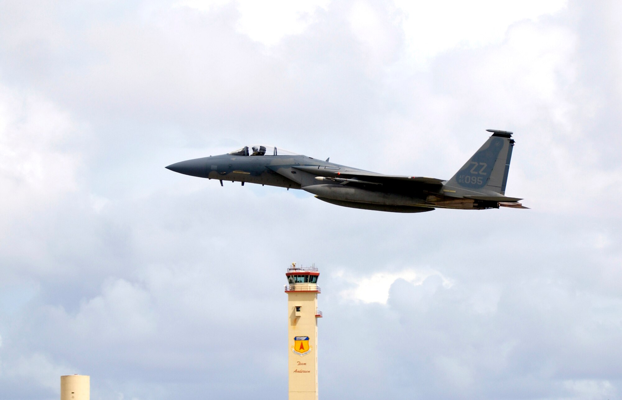 An F-15 Eagle takes off during Exercise Valiant Shield Aug. 8 from Andersen Air Force Base, Guam. Valiant Shield is an exercise that focuses on integrated joint training and interoperability among U.S. military forces while responding to a range of mission scenarios. Held in the Guam operating area, the exercise includes 30 ships, 280 aircraft and more than 20,000 servicemembers from the Navy, Air Force, Marine Corps and Coast Guard. The F-15 is assigned to the 44th Fighter Squadron from Kadena Air Base, Japan. (U.S. Air Force photo/Senior Airman Miranda Moorer)
