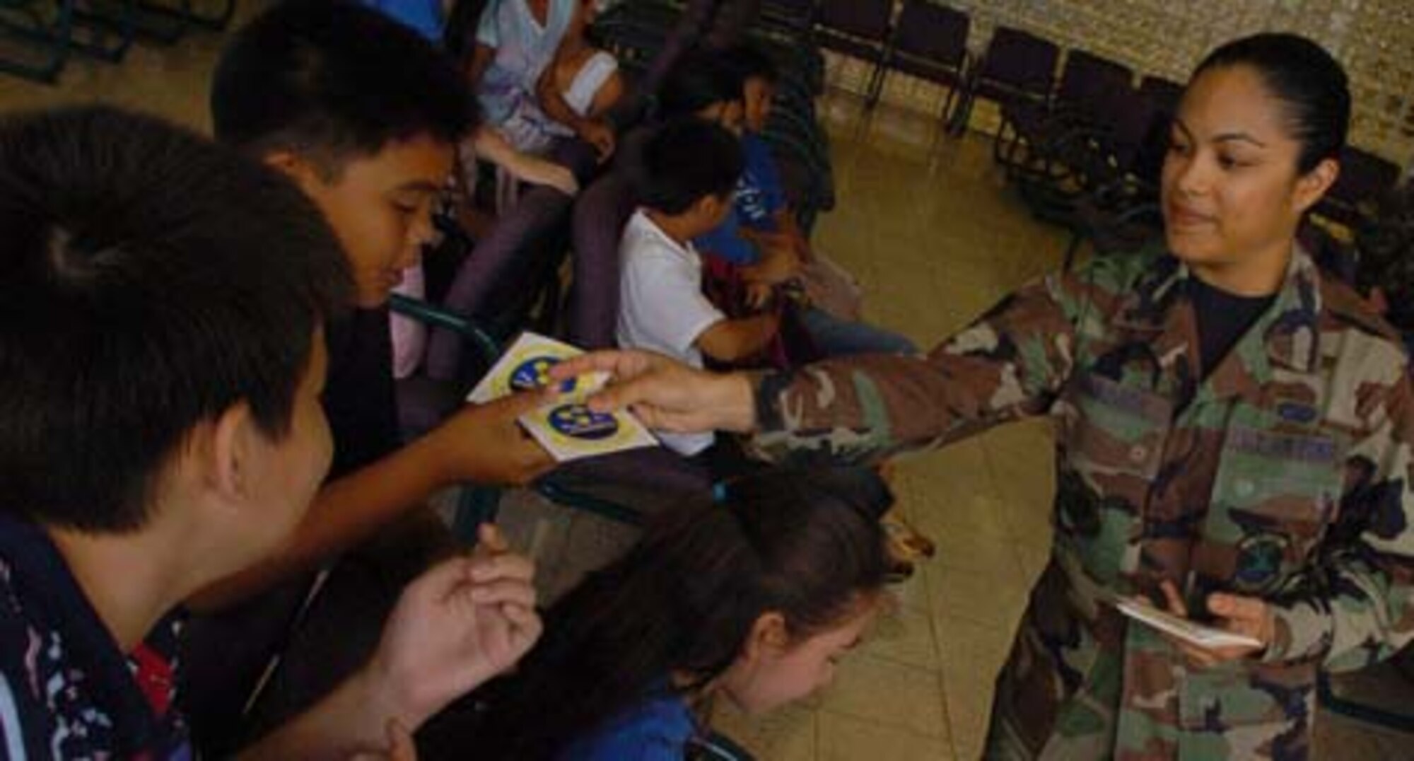 Air Force Week school
event needs volunteers