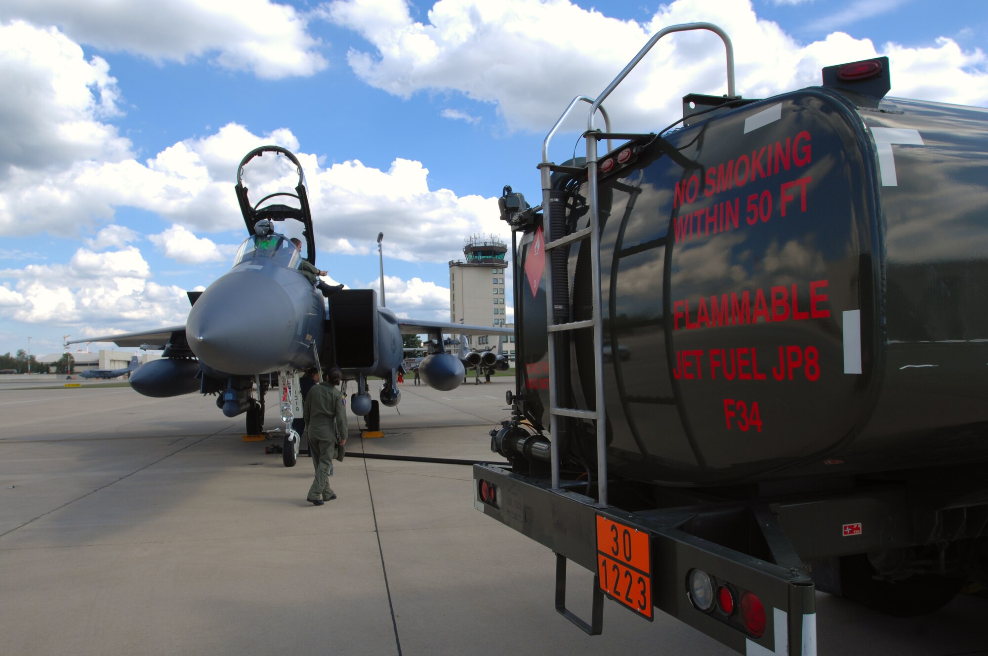 F-15 fighters from the 494th Fighter Squadron, RAF Lakenheath, England, stop at Ramstein Air Base, Germany, for a quick refuel before continuing on to Spangdahlem Air Base, Germany, August 24, 2007. The pilot's mission for the day was to provide close air support (CSA) (U.S. Air Force photo/ Airman 1st Class Kenny Holston)
