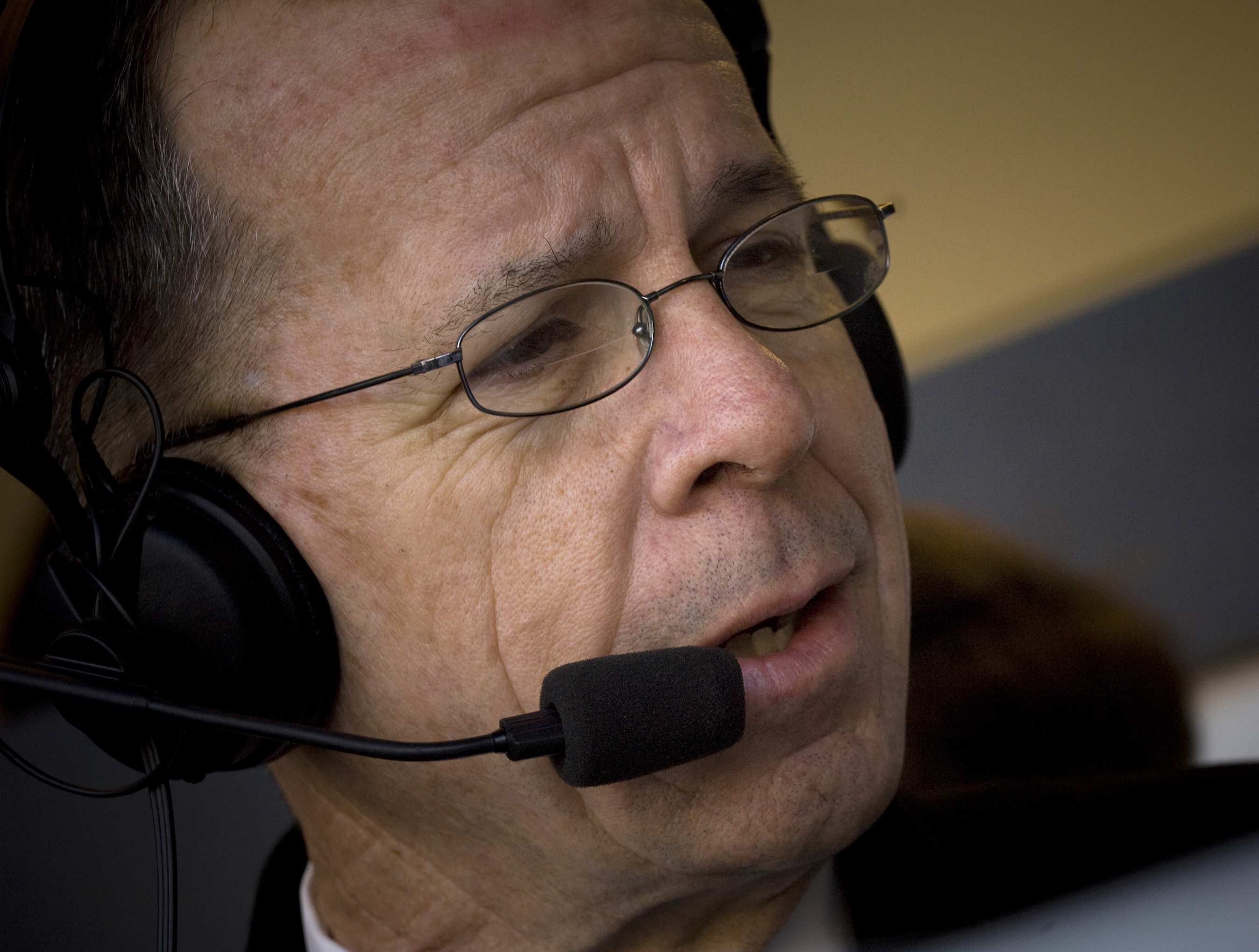 Navy Adm Michael G Mullen Chairman Of The Joint Chiefs Of Staff Conducts A Radio Interview