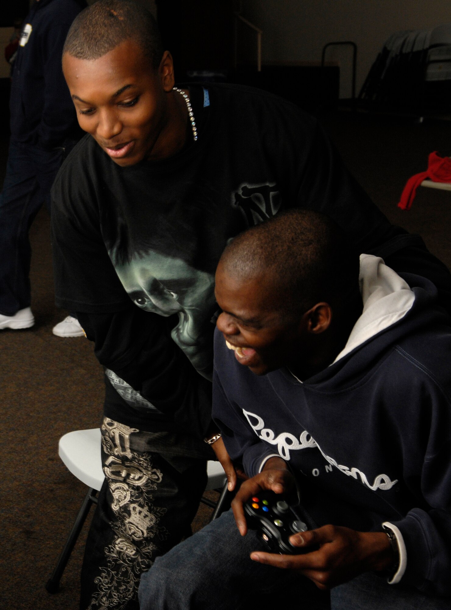 VANDENBERG AIR FORCE BASE, Calif. -- Airman 1st Class Donald Gregory, 30th Security Forces Squadron, and Airman 1st Class Anthony Huffman, 30th Logistics Readiness Squadron, compete in the Culture of Responsible Choices Halo 2 Tournament at the Vandenberg Center on Dec. 1. This was the first event CoRC has hosted on Vandenberg. The tournament was held in hopes that it would provide Airmen with an alternative to drinking on the weekend. The winners of the event were Tech. Sgt. Edward MacIntosh, Airman 1st Class Christian Thomas and Airman 1st Class Anthony Huffman. (U.S. Air Force photo/Airman 1st Class Christian Thomas)
