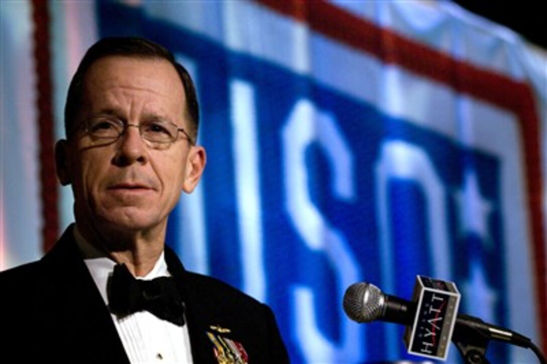 Chairman of the Joint Chiefs of Staff Adm. Mike Mullen, U.S. Navy, speaks to the audience after receiving the Distinguished Service Award during the 46th annual United Service Organizations of Metropolitan New York Armed Forces Gala in New York City, N.Y., on Dec. 6, 2007.  